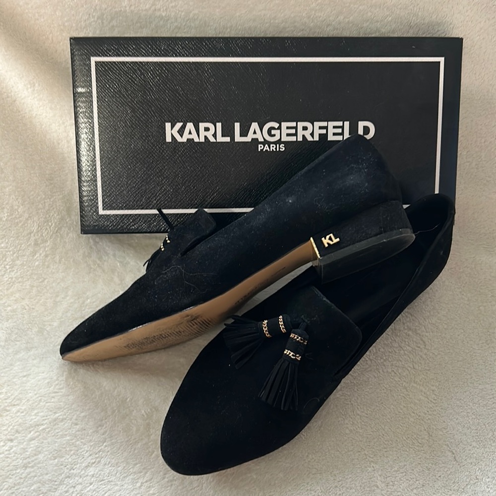 KARL LAGERFELD suede loafer.